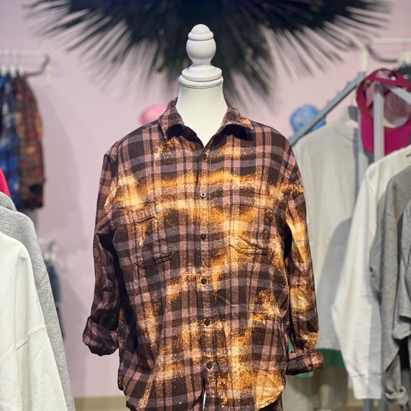 **NWT Malibu Hippie Sandy Sunset Acid Dusted Flannel - Picture 2 of 2